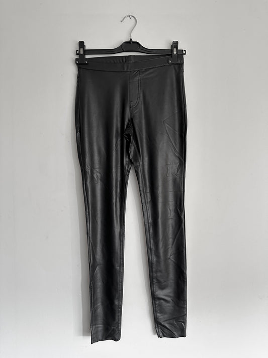 Pantalon negro