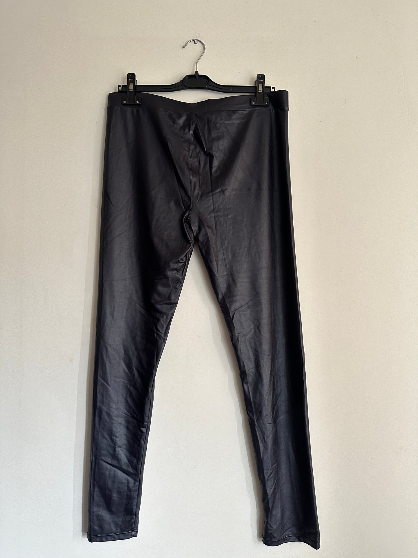 Pantalon negro